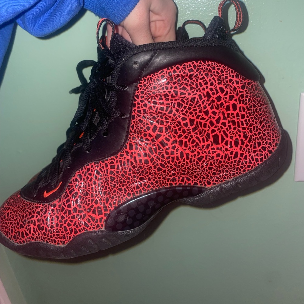 Cracked Lava Foamposites size 5Y